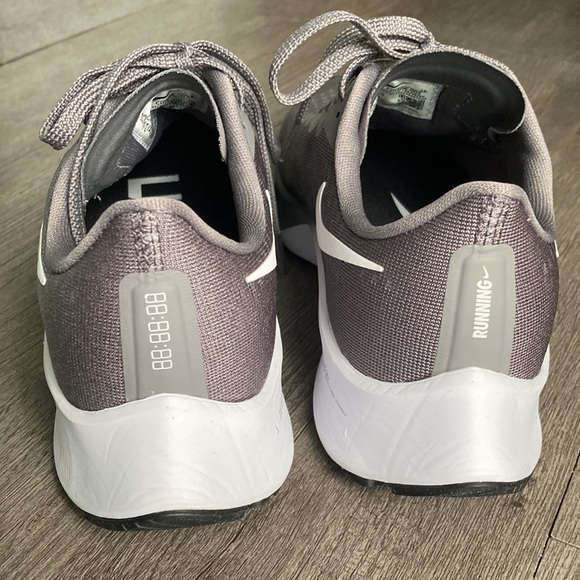 NWOT Rare Women’s Nike Air Zoom Pegasus 37 Running Shoes - Picture 11 of 16